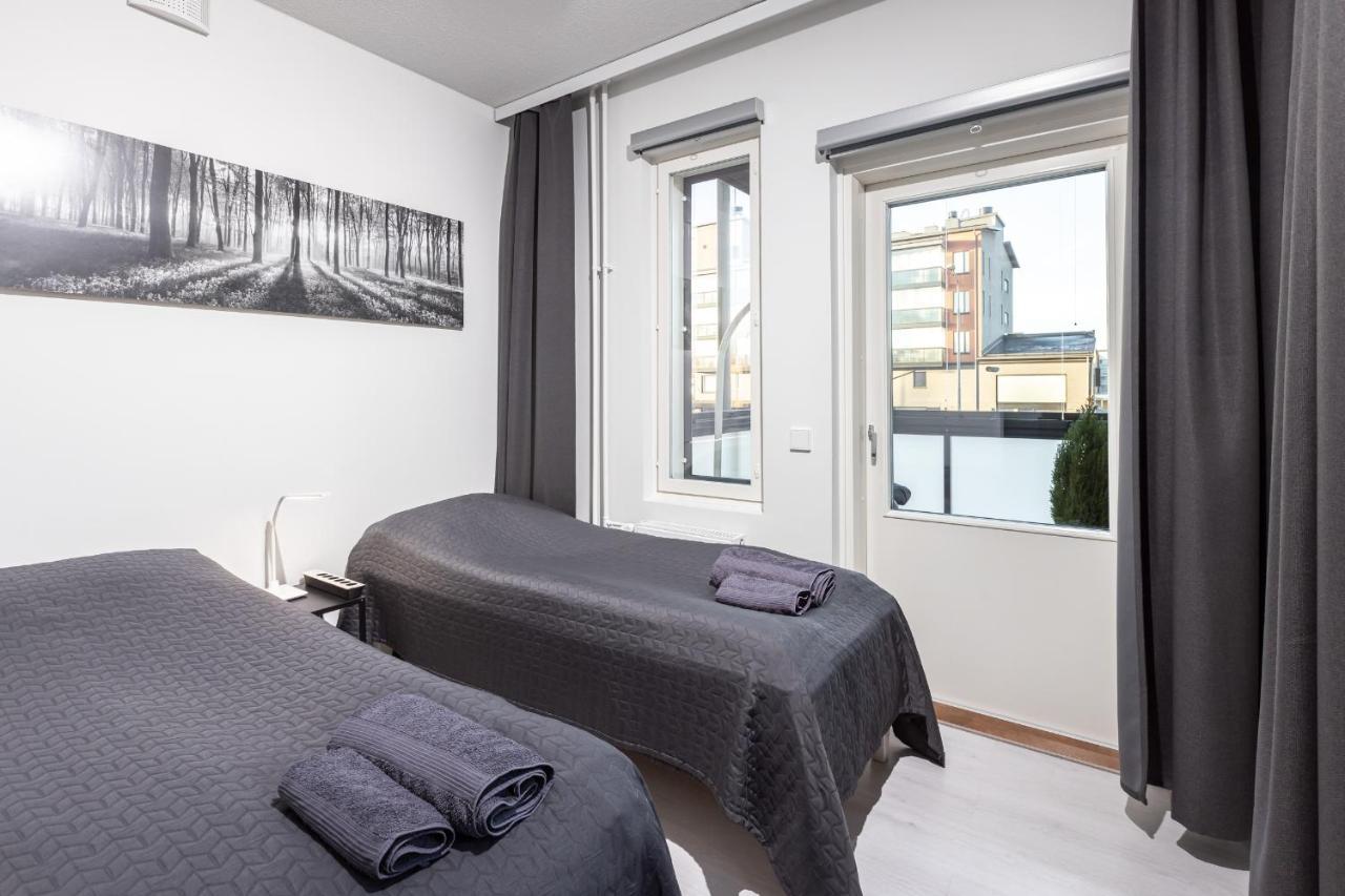 Valoisa Parvekkeellinen Kaksio, Oma Parkkipaikka Apartamento Tampere Exterior foto